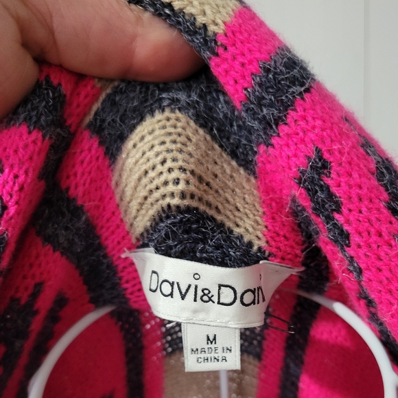 David & Dani Geometric Patterned Open front Boho Cardigan - Picture 7 of 7